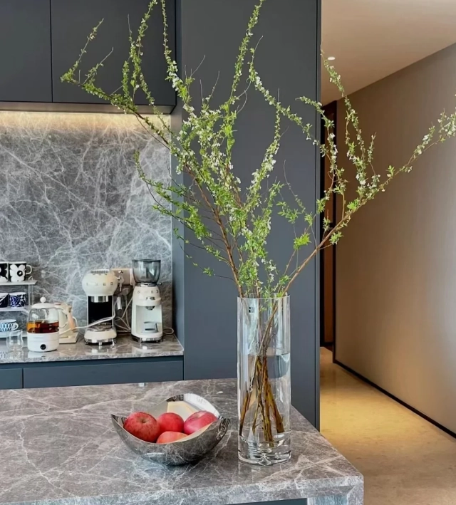 Hermes Grey Marble Table