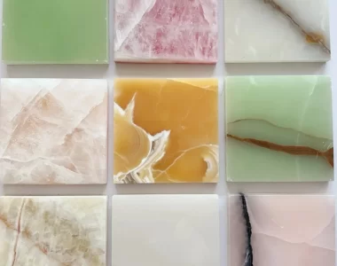 2024 New Fashion Trends: Onyx Marble Home Design